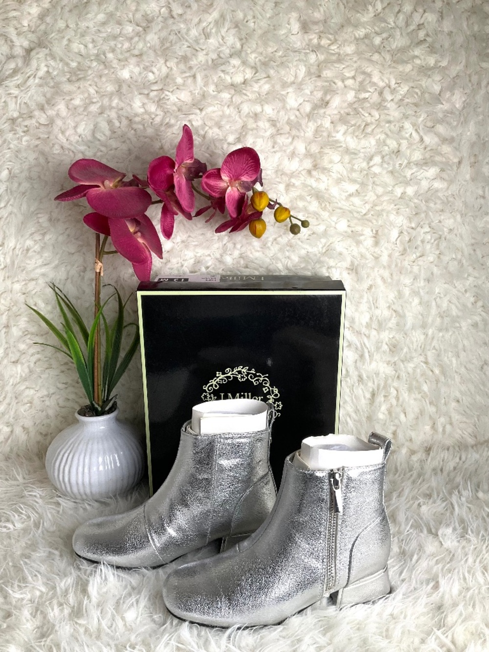 I.MILLER GIRL'S LUPE SILVER ANKLE BOOTS~SIZE 13M~NEW IN THE BOX!